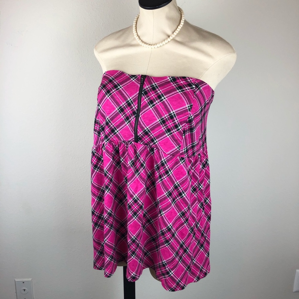 SOLD ❗️Torrid Pink Black Plaid Strapless Top